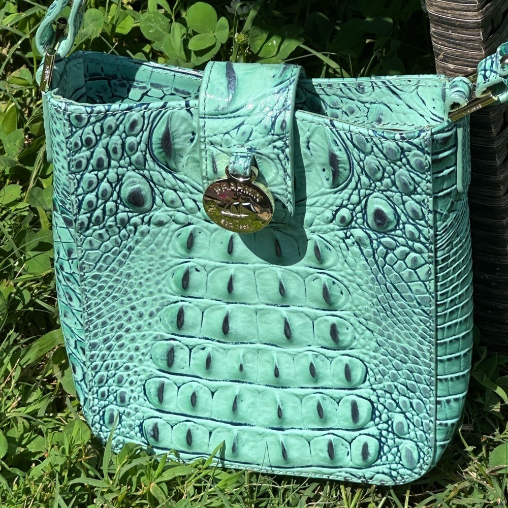 Brahmin Green Crossbody Bag with Alligator Embossed Design - Picture 3 of 6